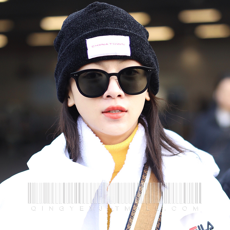2021 New star with the same sunglasses female Korean version of Chaoins Street shot UV-resistant sunglasses small face net red