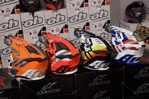 Aino Airoh 3 Generations ACE STRAKRT Ultralight Carbon Fiber Series Cross-country Helmets Spot