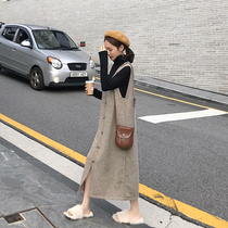 Retro long skirt French knee sweater two-piece set autumn and winter French niche vest Japanese first love dress