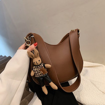 Live Moon Tooth Bag Women Bag 2022 Autumn Winter New Tide Fashion Single Shoulder Armpits With Pure Color Minima Soft Leather Sloppy Cross Bag