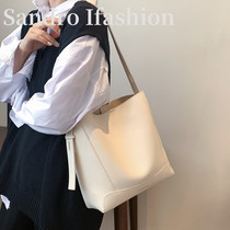 Large capacity Womens bag 2021 New Fashion Net red shoulder mother bag casual Joker Tote bucket bag mobile phone bag