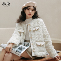 Mutu Xiaoxiangfeng imitation lamb plush short jacket womens 2022 autumn and winter new small salt series light cooked wind jacket