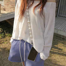 Korean Dongdaemun pearl long oblique mobile phone chain pendant female spring fashion buckle decoration ins wind accessories