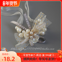 Original handmade white magnolia dreamlike mesh Pearl wrist flower bride bridesmaid group performance bracelet