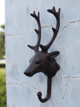 Ge Jiaruis European and American countryside retro cast iron handicraft iron art hook wall hanging wall decorated with deer head decoration hook