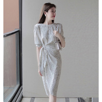 Europe station 2021 new French style thin section Lean Senior Sense High-end Temperament Cashews Waist Shatters Fairy dress Dresses