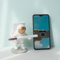 Astronaut pen holder mobile phone holder creative cute astronaut mobile phone ornaments office living room decorations model furnishings desktop stand photo holder photo holder