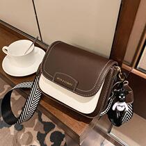 This year popular small bag women 2021 New Tide ins advanced foreign atmosphere d0k shoulder shoulder bag small square bag