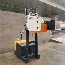 Non-standard customized legless balance heavy holding clip stacker Soft holding paper roll clip Electric stacker Hydraulic lifting forklift