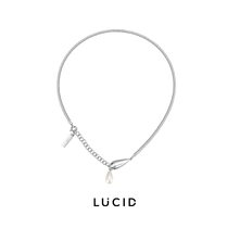 LUCID Cocoon Series Snake-shaped Cutout Pearl Pendant Asymmetric Snake Bone Necklace