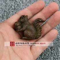 Retro bronze carved solid brass copper red squirrel incense tea pet bronze small ornaments