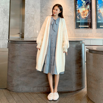 Pregnant women autumn dress fashion suit 2021 spring and autumn new Korean fashion personality out two-piece hot mom