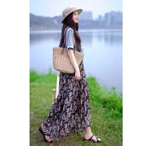 2023 new French long skirt high-end exquisite small temperament floral suspender dress skirt suit female summer