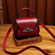 Leather small bag women 2021 summer New Tide high texture retro portable shoulder shoulder bag all foreign gas