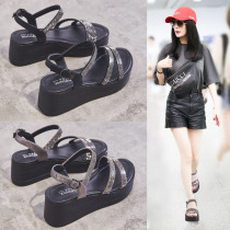 Tide brand sandals womens height-increasing muffin 2021 summer new thick-soled Korean edition rhinestone wedge heel high-heeled beach shoes