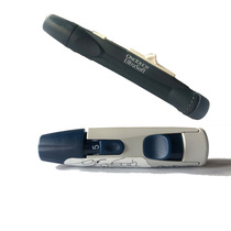 Johnson & Johnsons blood collection pen is stable and easy to choose the blood glucose meter.