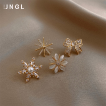 Bow high-grade brooch female cute Japanese anti-light buckle ins tide personality pin fixed clothes accessories