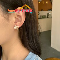 S925 silver needle personality three-dimensional flower earrings simple small ins inlaid diamond earrings temperament Net red ear decoration 2928