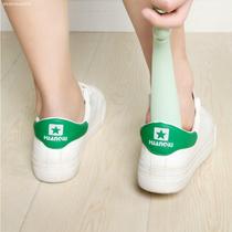 Creative household shoehorn to wear shoes tool shoes Suction belt suction cup hanging shoes Lazy people to wear shoes artifact not dirty hands