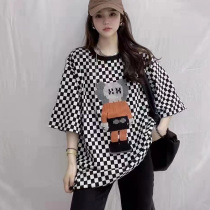 Autumn and winter loose padded velvet polished chessboard lattice bear European Big version T-shirt womens short sleeve medium long foreign gas