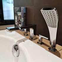 Lejia Edgar 4-hole double handle cylinder side bathtub shower faucet Z5A0920C0N
