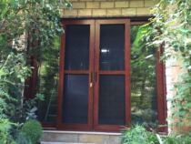 Sada doors and windows whole house custom glass partition Qifeng ZP90-40 three-rail sliding door with diamond mesh screen door