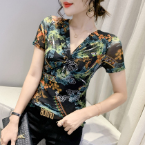 2021 summer new light cooked wind kink pleated V-neck printing design sense mesh slim fashion short-sleeved women