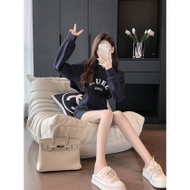 Hooded sweatshirt dress womens early fall 2022 new design sense casual fashion temperament waist thin skirt