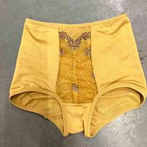 2021 new fashion underpants beauty body cotton Raqqa plastic body high waist triangular underpants lifting hip and embroidery underpants