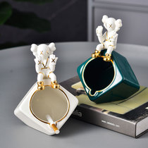Ashtrays Creativity Personality Genguan Anti Fly Ash Home Living Room Decoration Ceramics Nordic Cartoon Cute Pendulum table