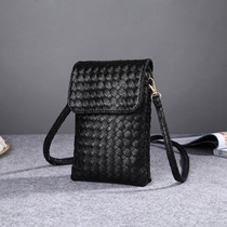 Wallet shoulder bag 2021 woven mini bag large screen shoulder mobile phone bag New Korean casual womens bag fashion