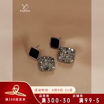 Yan advanced sense diamond earrings silver pin cold wind black earrings tide 2021 New Wild square earrings