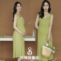 Pregnant women Photo clothing at home Knitting green body slimming photo studio photography hipster mommy Art Photo Clothes