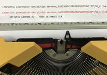 VINTAGE]Brazilian Olivetti Olivetti LETTERA82 Old English mechanical typewriter