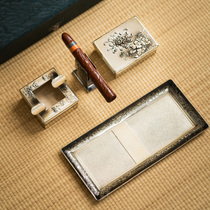 One-piece Japanese reflow metal cigar box ashtray Exquisite high-end portable set Showa period chrysanthemum petals