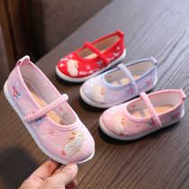 Girls embroidered shoes baby Chinese style childrens shoes Childrens Hanfu shoes girls dance shoes old Beijing cloth shoes princess shoes