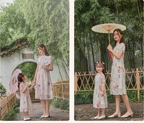 2022 Mother-daughter Dress Girl Summer Dress Qipao Hanfu Overknee Girl Italian Brokenness Pearl Buckle Embroidered Less Grandma Dress