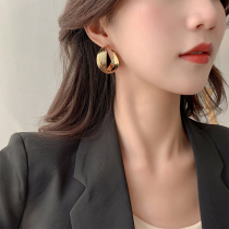 Advanced sense circle earrings 2021 New Tide temperament earring female summer ear clip European and American atmospheric exaggerated earrings