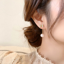 Japanese and Korean pearl earrings female 2021 new niche temperament advanced atmosphere light luxury design Net red with earrings