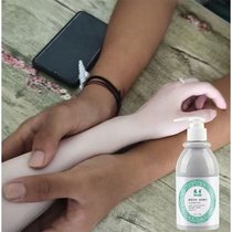 Whitening artifact volcanic mud shower gel one wash body whitening deep sea mud male and female students body body milk shake sound same model