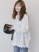 Pregnant women shirt spring and autumn casual fashion Korean version of loose embroidered white shirt cute lace pregnant women Spring top