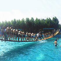 Net red bridge Swing swing bridge Pool equipment Swing bridge Water amusement park Large-scale break through to expand the suspension bridge Multi-person fun