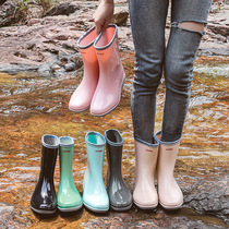 Rainshoes women non-slip fashion models wear summer rain boots car wash shoes kitchen shopping non-slip water shoes middle tube rubber shoes women