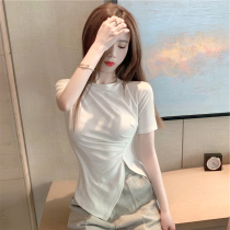 2021 new summer irregular net red short-sleeved t-shirt womens ins tide design sense slim split round neck top