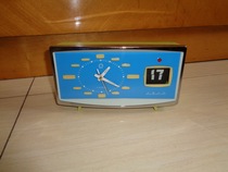 Feiyitang} transistor alarm clock color plate 4 diamonds with calendar horseshoe card out of Shanghai-made watches(Bao Lao fidelity
