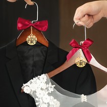 Bridegroom wedding happy word hangers Chinese retro red bride supplies wedding a pair of solid wood net Dowry wedding