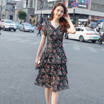 2021 summer new Korean version of floral chiffon dress female thin temperament socialite short sleeve V collar cake skirt super fairy