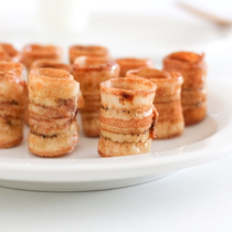 Mari Valley banana slices small crispy rolls 500g Thai flavor chasing drama to solve the office leisure food Net red snacks
