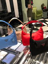 European warehouse spot brand duty-free discount store official new nylon cloth underarm bag oblique cross bag portable womens bag