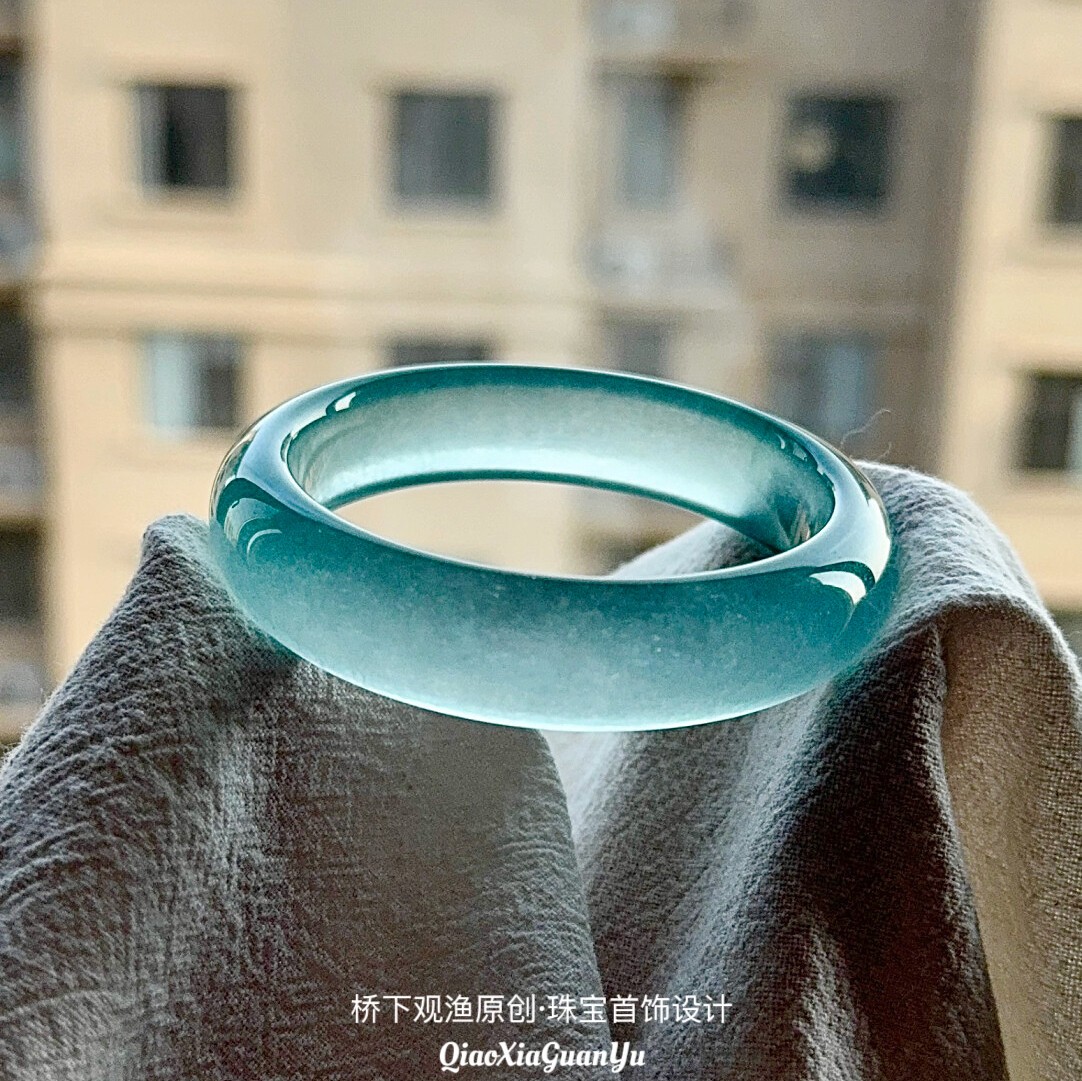 翡翠軟玉ネフライト 中国四大名玉岫玉天青冻[超高級品] 天青冻翡翠手镯-天青冻翡翠手镯促销价格、天青冻翡翠手镯品牌- 淘宝